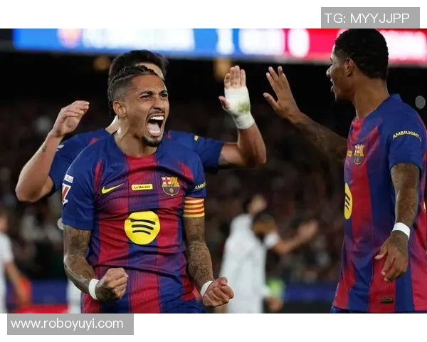 西甲最佳球员揭晓拉菲尼亚意外获奖姆巴佩维尼修斯均未入选